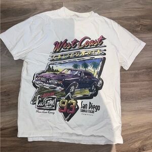 Brandy Melville Graphic T